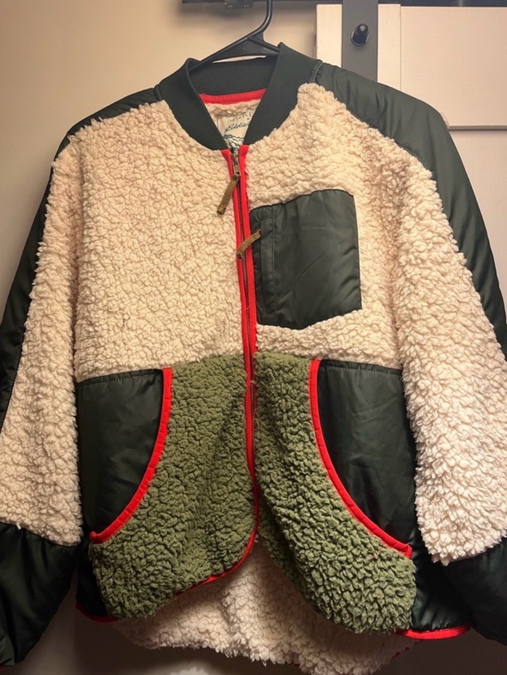THE GREAT. & Eddie Bauer Sherpa
Jacket in Small